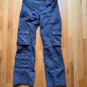 Women's Cargo Pants in grey